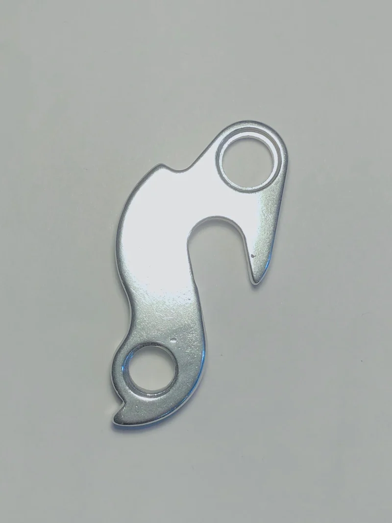 #06 DERAILLEUR HANGER
