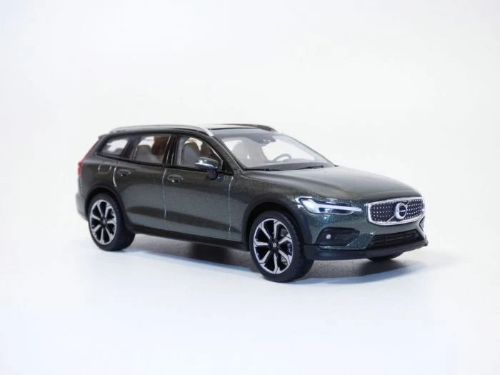 Volvo V60 Cross Country 2019 Pine Grey Metallic 1:43