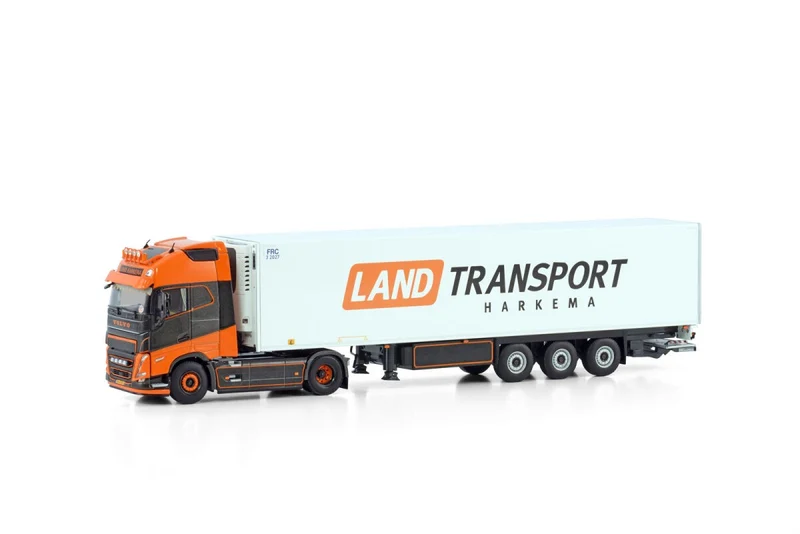 Volvo FH5 Globetrotter XL 4x2 Refeer Trailer 3 Assi "Land Transport" 1:50