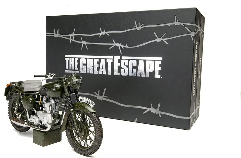 Triumph TR6 1962 Trophy Weathered The Great Escape McQueen 1:12
