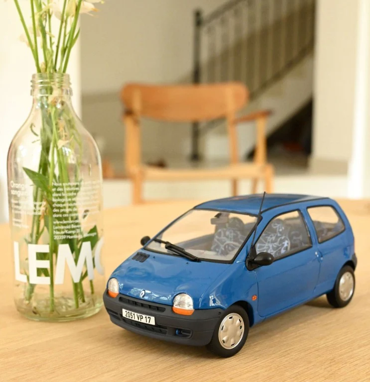 Renault Twingo 1995 Cyan Blue 1:18