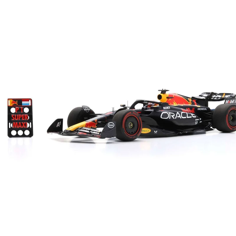 Red Bull Racing RB19 Winner British GP 2023 Max Verstappen with Pit Board 1:18