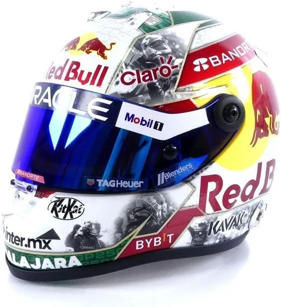 Sergio Perez Casco Schuberth 250GP Singapore 2023 Red Bull Racing Oracle 1:2