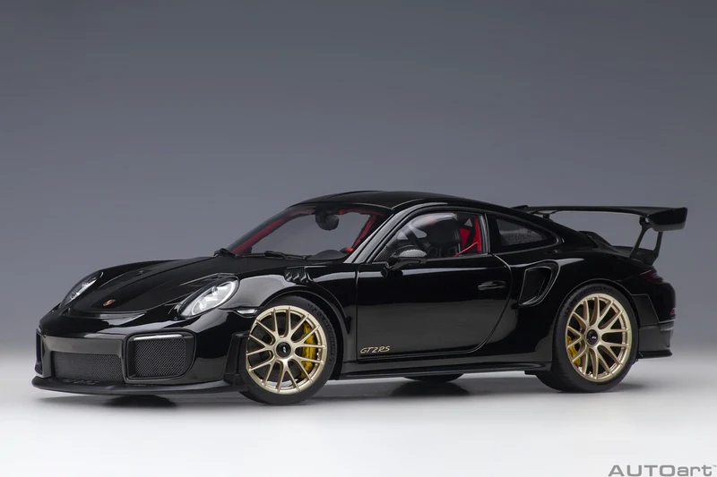 Porsche 911 (991.2) GT2 RS Weissach Package Black 1:18