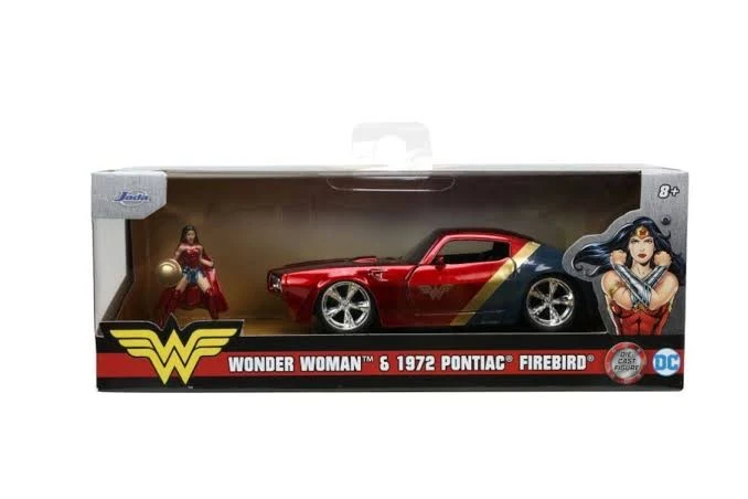 Pontiac Firebird 1972 + Wonder Woman 1:32