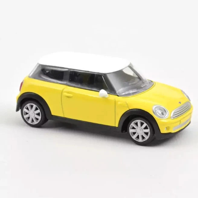 Mini Cooper One 2006 Mellow Yellow 1:54