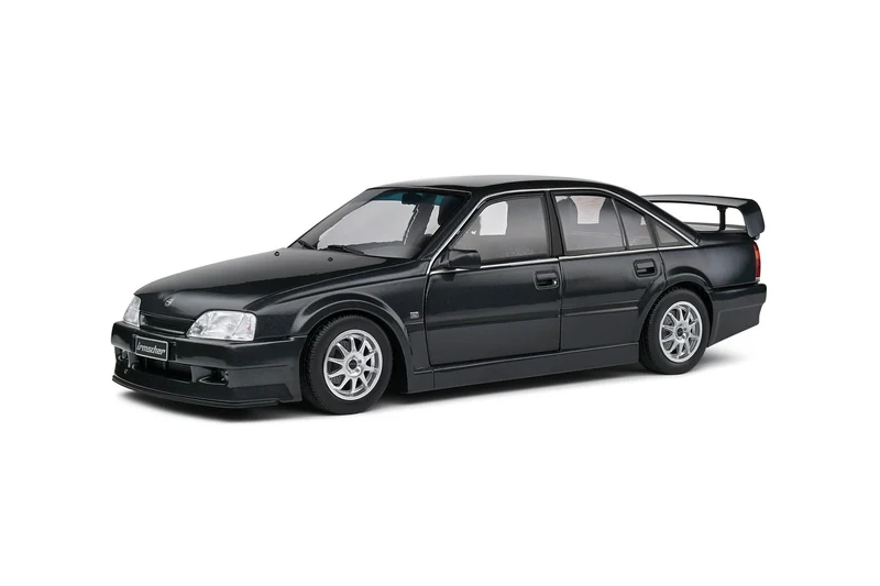 Opel Omega Evo 500 1990 Black Metallic 1:18