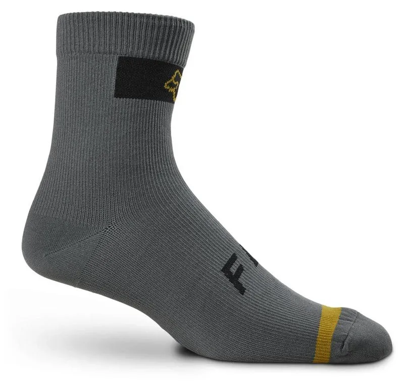 Fox socks Defend Water