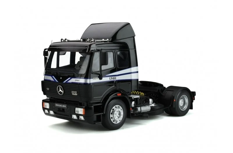 Mercedes-Benz SK 1748 1990 Schwarz black 1:18