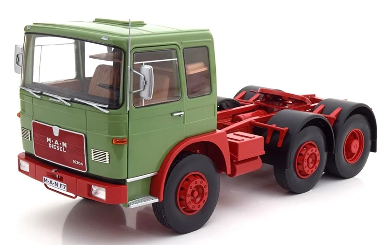 MAN 16304 F7 1972 Light Green - Red 1:18