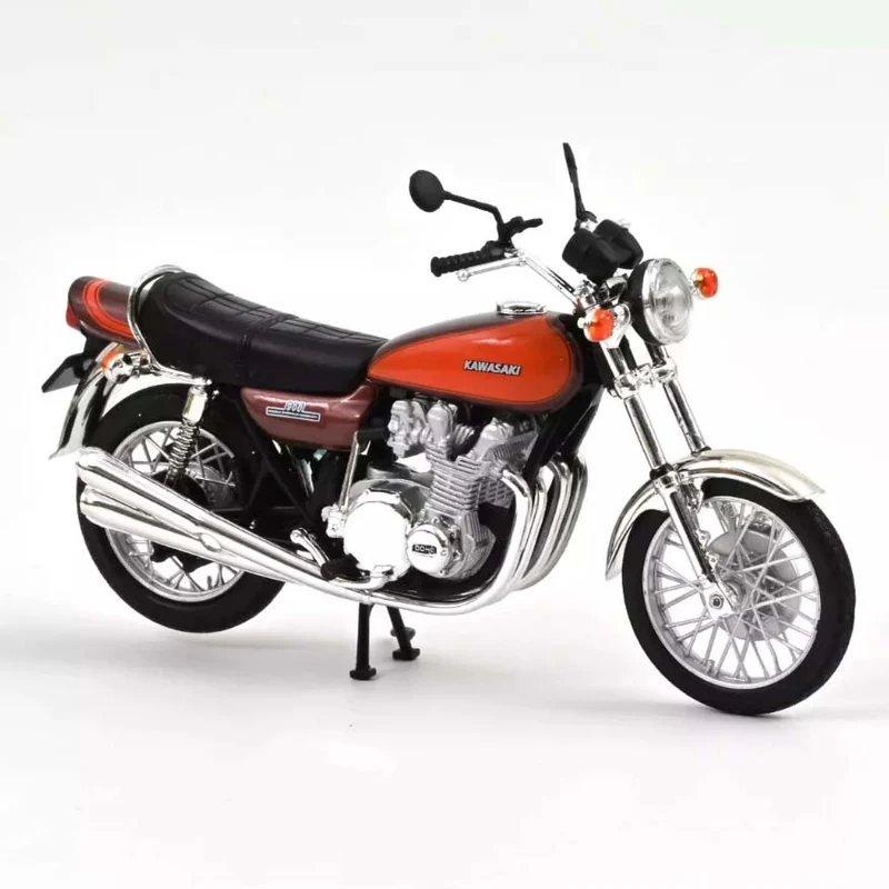 Kawasaki Z900 1973 Brown and Orange 1:18