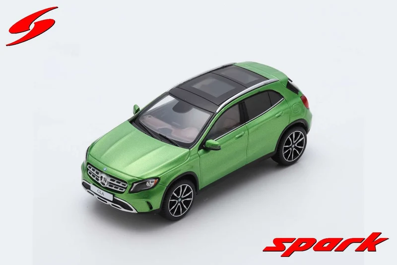 Mercedes GLA 2013 Green 1:43