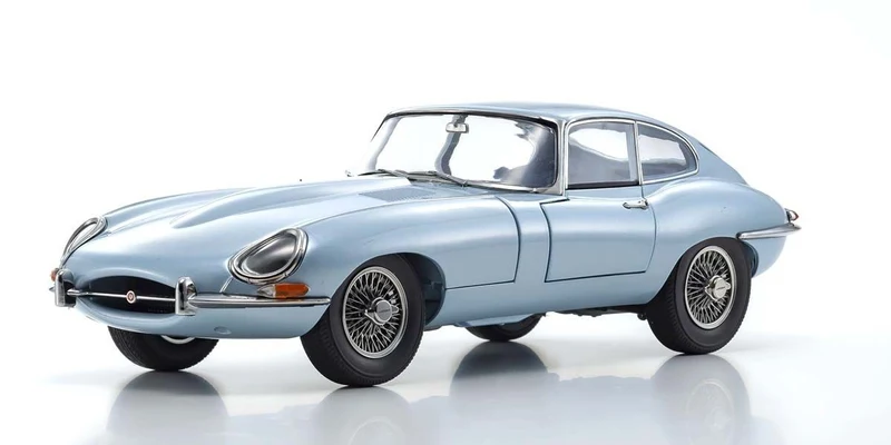 Jaguar E-Type coupe series 3.8 silver blue metallic 1:18