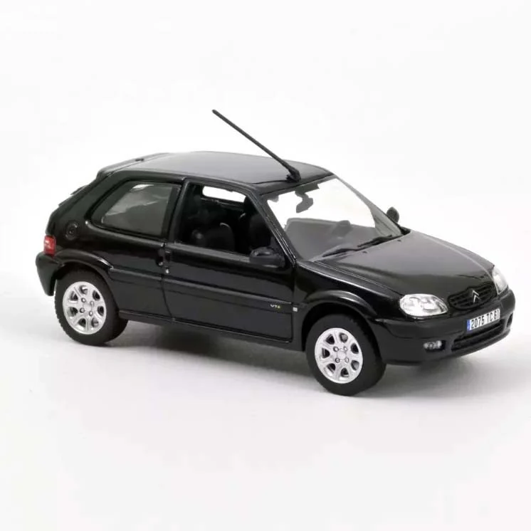 Citroën Saxo VTS 2000 Noir Onyx 1:43