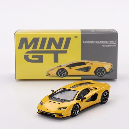 Lamborghini Countach LPI 800-4 New Giallo Orion 1:64