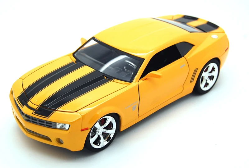 Chevrolet Camaro 2006 "Transformers Bumblebee" 1:24