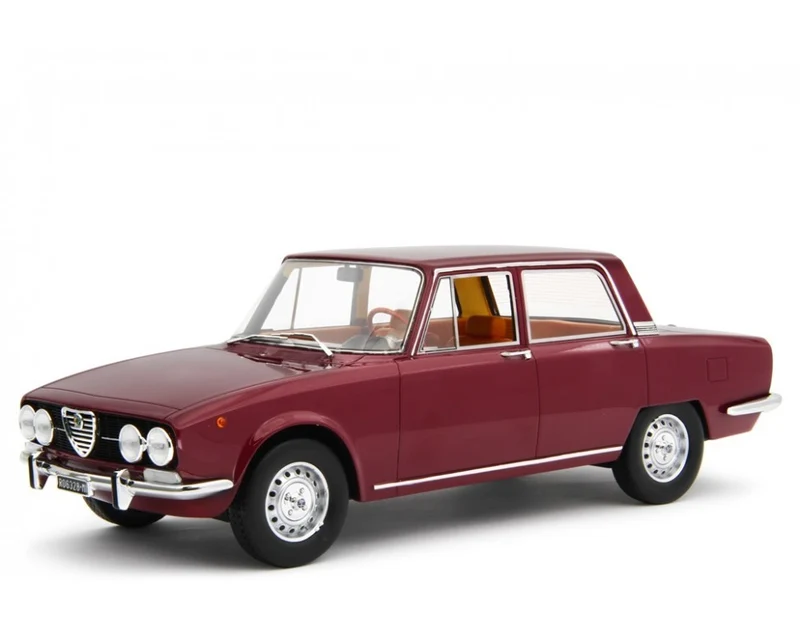 Alfa Romeo 2000 berlina 1971 Rosso Prugna 1:18