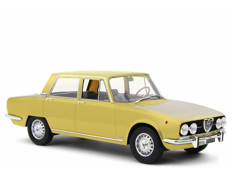 Alfa Romeo 2000 berlina 1971 Giallo piper 1:18