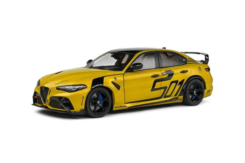 Alfa Romeo Giulia GTA Nagemaakt 2022 yellow 1:18