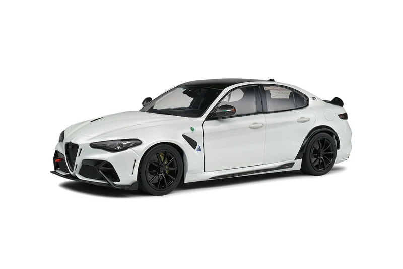Alfa Romeo Giulia GTA 2022 trofeo white 1:18