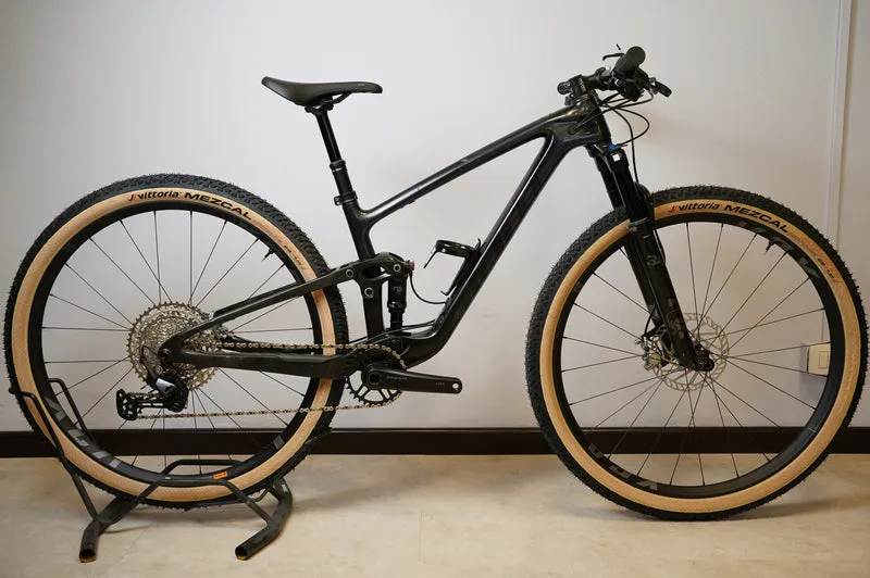 Giant Anthem Advanced Pro 2 2022 (custom)