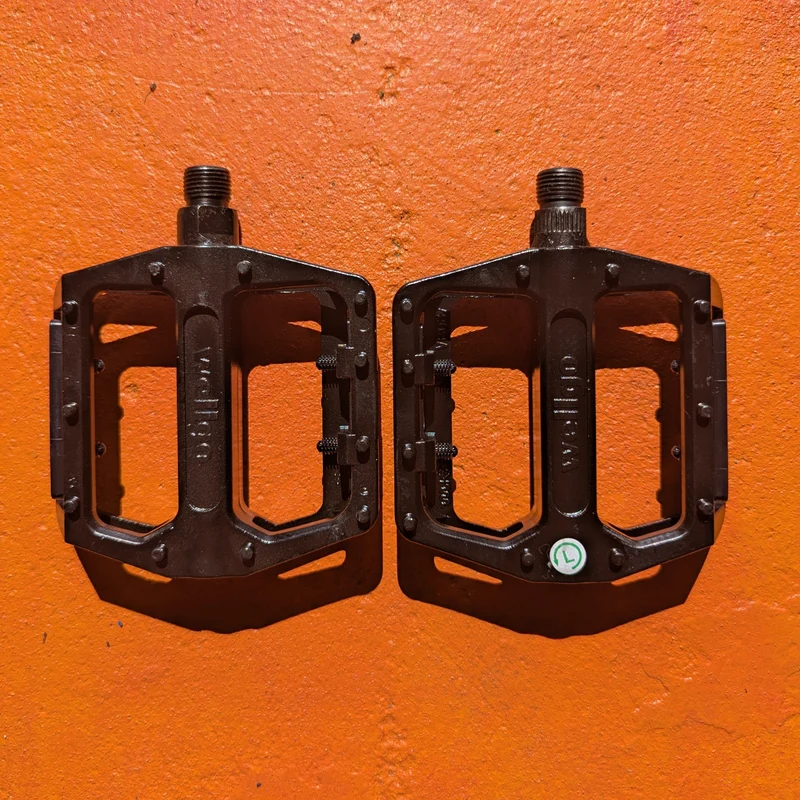 Pedals - Metal - Style 4