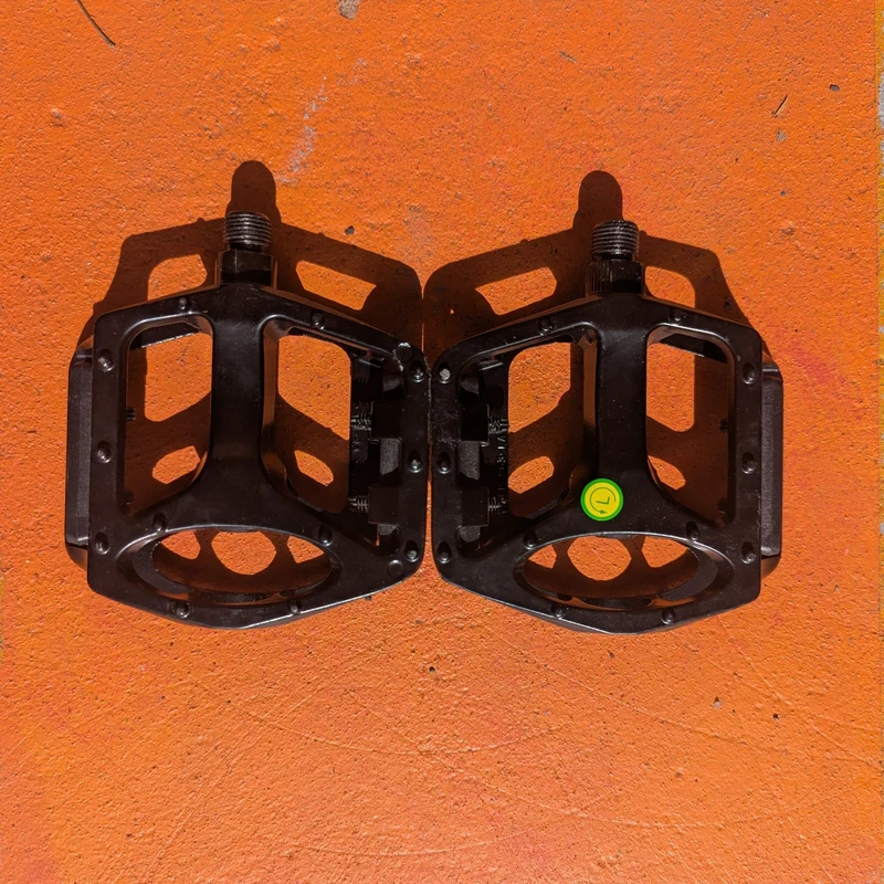Pedals - Metal - Style 1