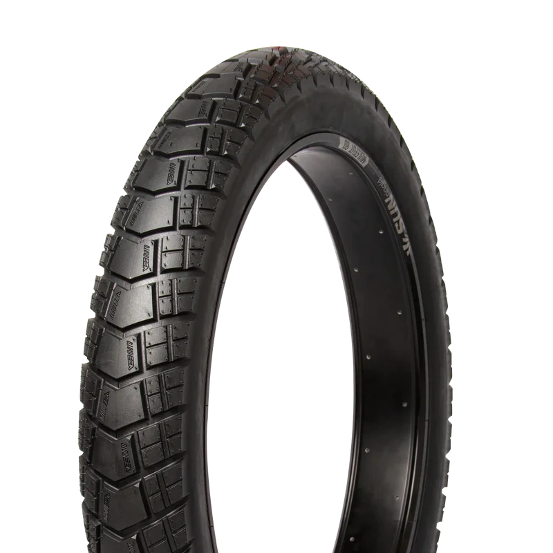 Tire - 20x4 Vee Tire Co. Huntsman