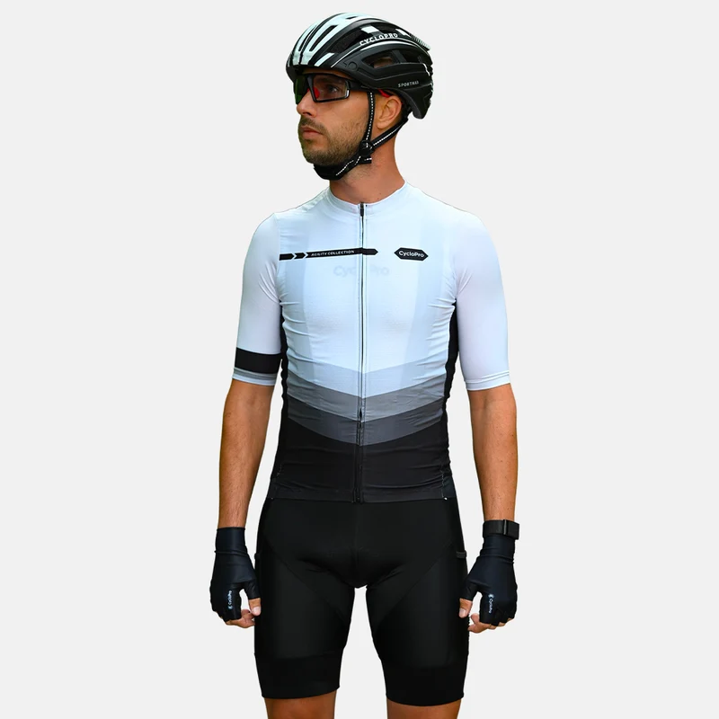 White Cyclist Outfit Road e Mountain Bike - Agility