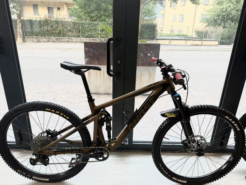 Ghost Riot Trail Essential taglia M in perfetto stato