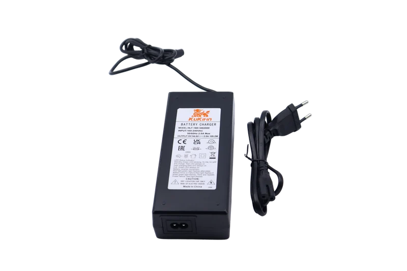 Caricabatterie Kukirin G2 Pro versione 2024/2025 (caricabatterie a tre fori)