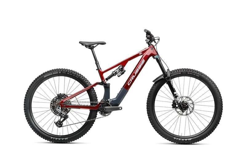 Crussis e-Full 12.11 800 red/black 2026