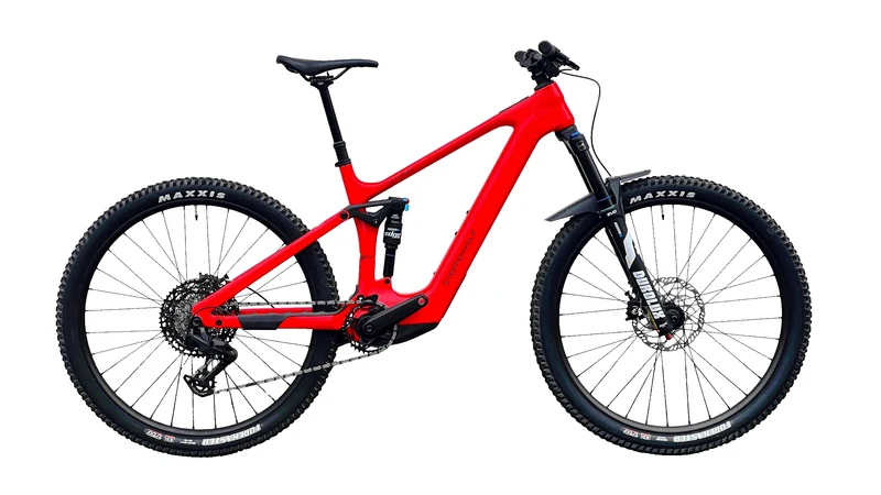 Steppenwolf Tundra 9.0 Racing Red Glossy 2026