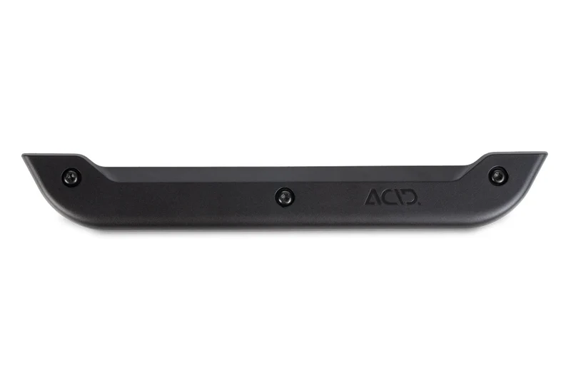 Acid edge protector for side pocket