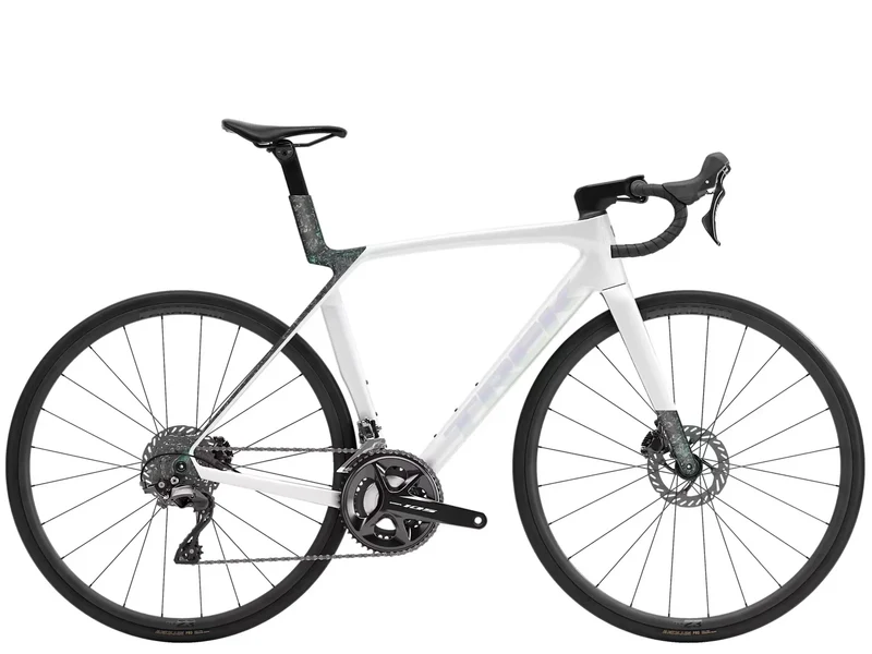 Trek Madone SL 5 Gen 8 Crystal White/Deep Smoke 2026